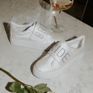 Lulus Bride2be Rhinestone sneakers NEW size 9